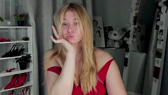 Snapshot of Rebecca_Kelly chatting on November 21, 2025, 2:32 am Rebecca Kelly online show from November 21, 2025, 2:32 am