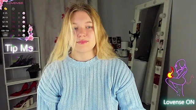 Snapshot of Rebecca_Kelly chatting on September 12, 2025, 1:50 am Rebecca Kelly online show from September 12, 2025, 1:50 am