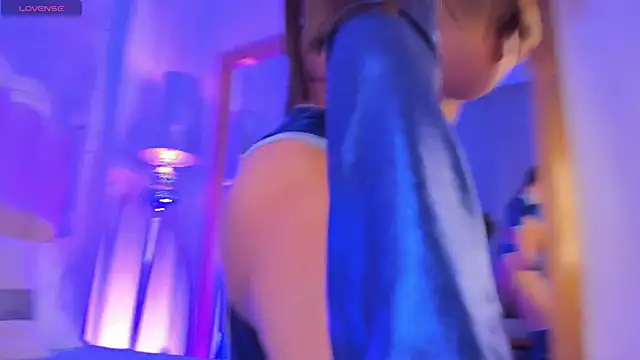 Snapshot of Iara_Smith1 chatting on January 11, 2026, 11:50 am Iara Smith1 online show from January 11, 2026, 11:50 am