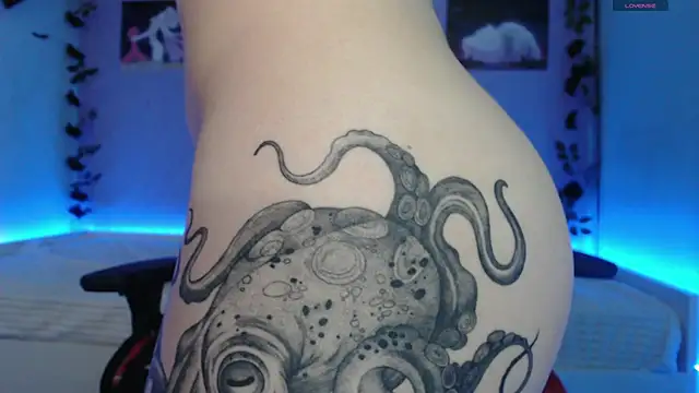 Snapshot of Scarlettsrorm chatting on March 6, 2025, 8:30 am Scarlettsrorm online show from March 6, 2025, 8:30 am