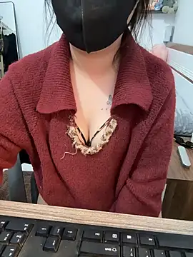 Snapshot of Jenni_nana chatting on March 8, 2025, 11:48 am Jenni nana online show from March 8, 2025, 11:48 am