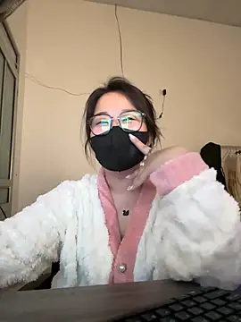 Snapshot of Jenni_nana chatting on December 21, 2024, 11:44 am Jenni nana online show from December 21, 2024, 11:44 am