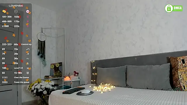 Snapshot of pretty_yong_cat chatting on November 24, 2025, 2:17 pm pretty yong cat online show from November 24, 2025, 2:17 pm