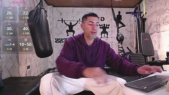 Snapshot of DrakeNeumann chatting on September 28, 2025, 3:57 am DrakeNeumann online show from September 28, 2025, 3:57 am