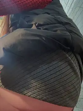 Snapshot of Tina_995 chatting on December 20, 2024, 9:11 am Tina 995 online show from December 20, 2024, 9:11 am