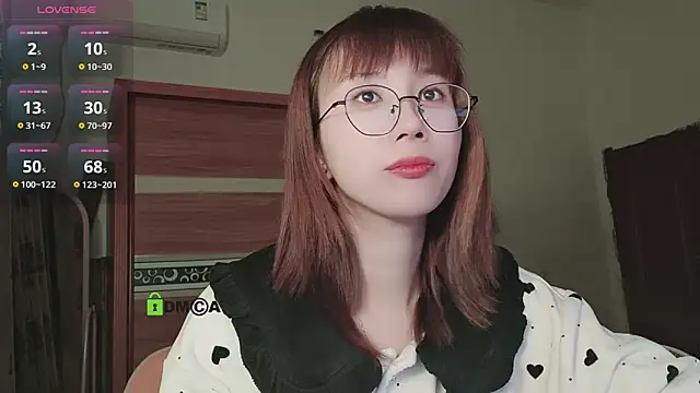 Snapshot of Lili_666 chatting on March 5, 2025, 5:39 pm Lili 666 online show from March 5, 2025, 5:39 pm
