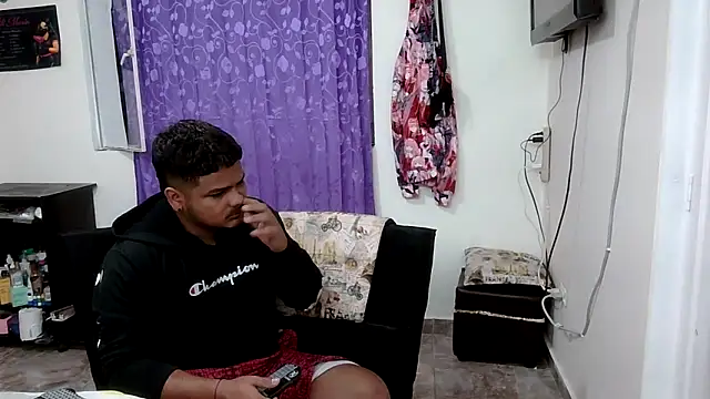 Boycuriousxxx online show from April 17, 2026, 10:18 am