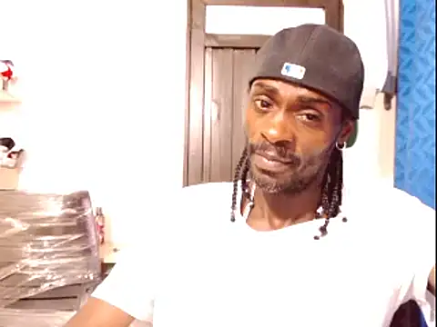 Snapshot of phillip-hot chatting on January 6, 2025, 8:28 pm phillip-hot online show from January 6, 2025, 8:28 pm