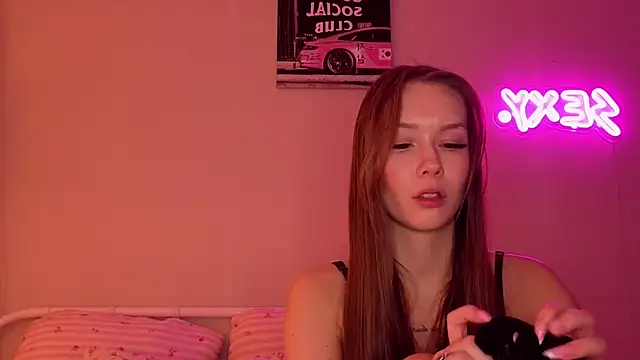 Snapshot of KateVon chatting on November 30, 2025, 9:59 pm KateVon online show from November 30, 2025, 9:59 pm