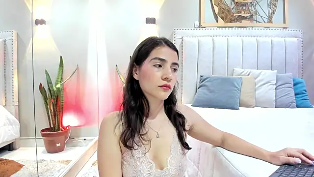 Miranda doll  online show from December 16, 2025, 12:09 pm