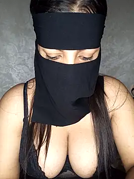 Narimane maroc online show from November 2, 2025, 2:38 am