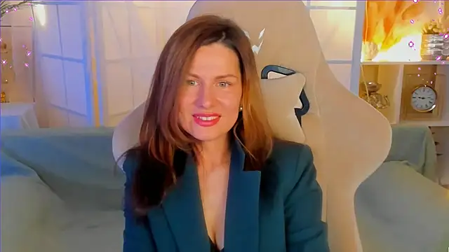 Snapshot of April_o_Nill chatting on December 7, 2024, 9:44 am April o Nill online show from December 7, 2024, 9:44 am