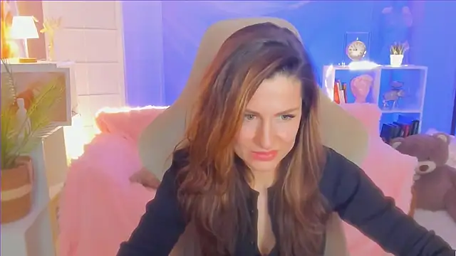 Snapshot of April_o_Nill chatting on February 24, 2025, 1:53 pm April o Nill online show from February 24, 2025, 1:53 pm