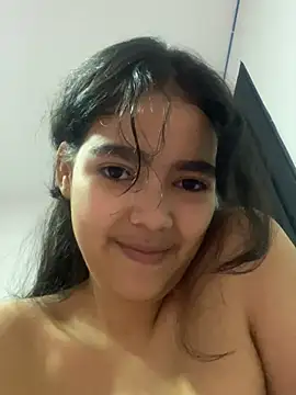 Snapshot of Victoriacarmo chatting on January 12, 2026, 2:29 am Victoriacarmo online show from January 12, 2026, 2:29 am