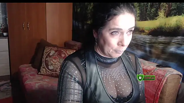 Snapshot of RositaSky chatting on November 22, 2025, 1:15 am RositaSky online show from November 22, 2025, 1:15 am