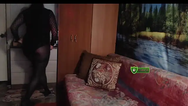 Snapshot of RositaSky chatting on December 15, 2025, 11:31 pm RositaSky online show from December 15, 2025, 11:31 pm