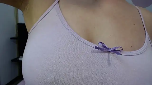 DanniAbbey online show from February 11, 2026, 1:11 pm