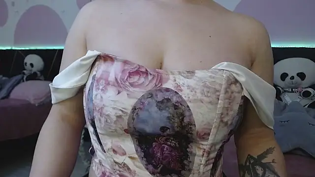 Snapshot of DanniAbbey chatting on November 14, 2025, 12:09 pm DanniAbbey online show from November 14, 2025, 12:09 pm