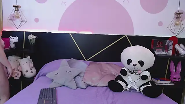 Snapshot of DanniAbbey chatting on November 10, 2025, 11:59 am DanniAbbey online show from November 10, 2025, 11:59 am