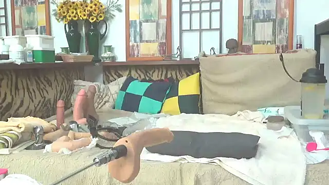 Snapshot of RitaMinx chatting on November 22, 2025, 4:22 am RitaMinx online show from November 22, 2025, 4:22 am