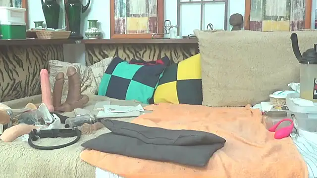 Snapshot of RitaMinx chatting on October 25, 2025, 7:03 pm RitaMinx online show from October 25, 2025, 7:03 pm