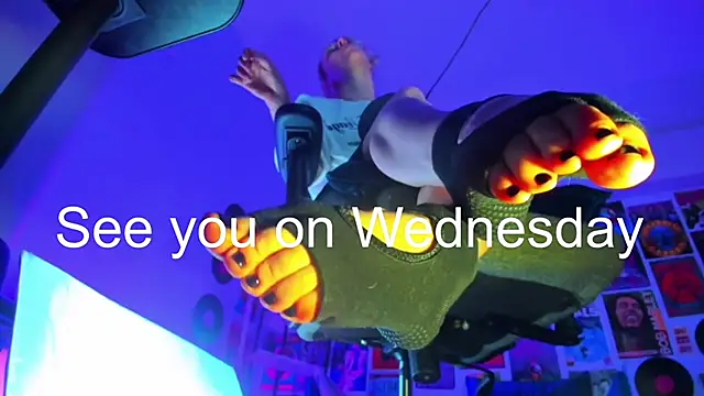 LylithSkye online show from February 26, 2025, 10:38 am