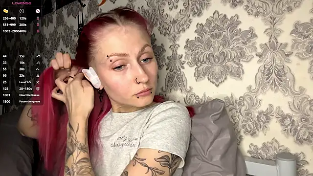 MarthaGees online show from December 1, 2025, 6:31 pm