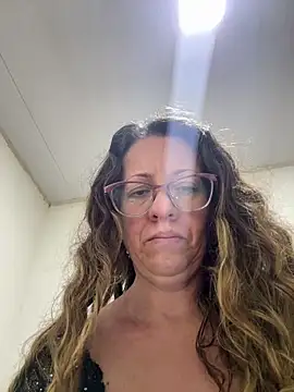 Snapshot of miss_hanna07 chatting on December 23, 2025, 9:41 am miss hanna07 online show from December 23, 2025, 9:41 am