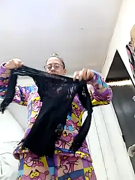 miss hanna07 online show from November 18, 2025, 12:19 pm