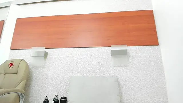 Snapshot of maddy_cartter chatting on December 1, 2025, 11:33 am maddy cartter online show from December 1, 2025, 11:33 am