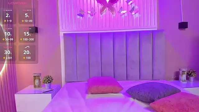 Snapshot of diosa_cristal chatting on November 6, 2025, 3:43 am diosa cristal online show from November 6, 2025, 3:43 am