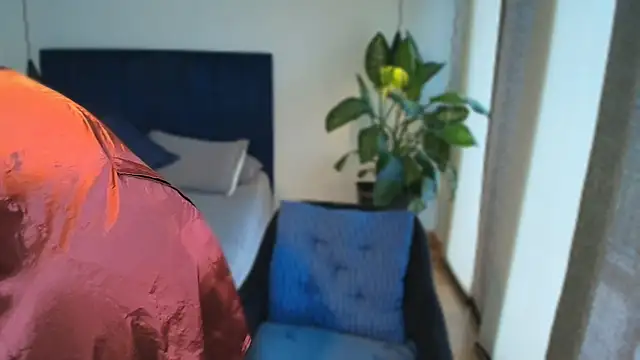 pansuggarofficial online show from March 18, 2026, 1:57 pm