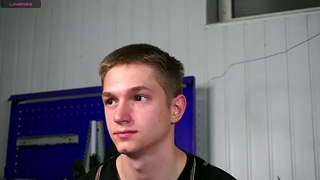 Snapshot of dustyn_fox chatting on November 15, 2025, 3:05 pm dustyn fox online show from November 15, 2025, 3:05 pm