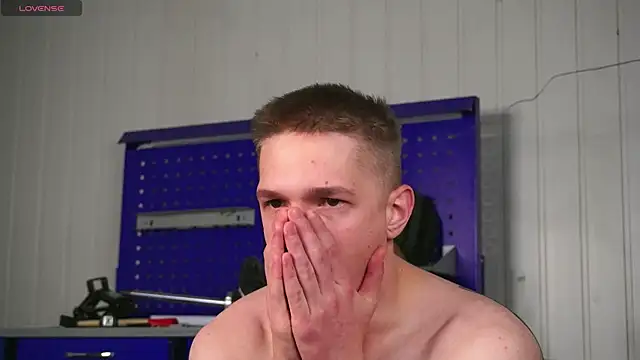 dustyn fox online show from December 20, 2025, 3:04 pm