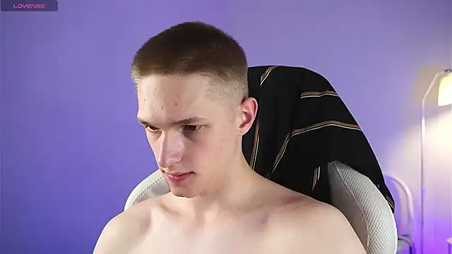 Snapshot of dustyn_fox chatting on March 16, 2025, 6:34 pm dustyn fox online show from March 16, 2025, 6:34 pm