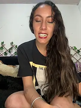 FrancellyHot online show from January 8, 2025, 3:08 am