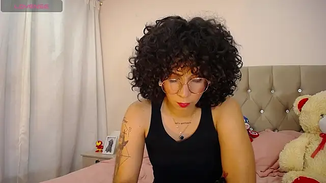 Snapshot of zoe_alanaa chatting on October 22, 2025, 11:36 pm zoe alanaa online show from October 22, 2025, 11:36 pm