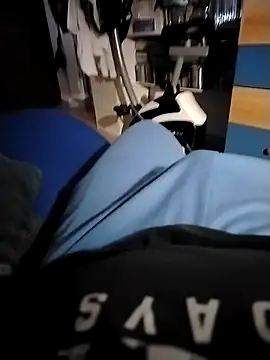 Nikart83 online show from April 19, 2026, 6:54 pm