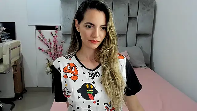 Snapshot of baby-miah chatting on February 9, 2025, 5:29 am baby-miah online show from February 9, 2025, 5:29 am