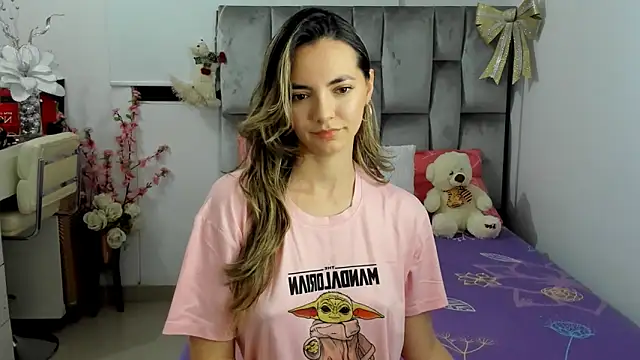 Snapshot of baby-miah chatting on November 21, 2025, 4:00 am baby-miah online show from November 21, 2025, 4:00 am