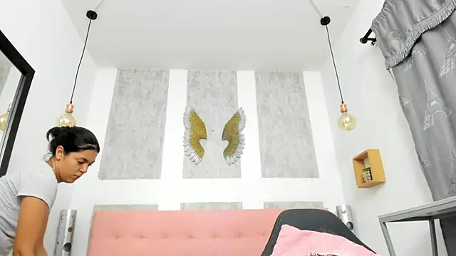 ciara connor online show from March 19, 2026, 4:34 am