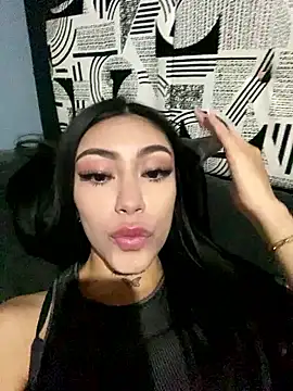 Effy Bonny online show from March 19, 2025, 8:00 pm