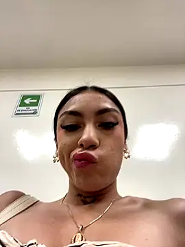 Effy Bonny online show from September 10, 2025, 4:28 pm