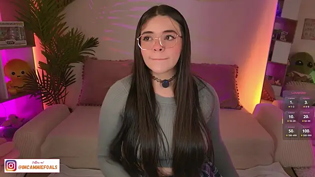 Snapshot of cammiefoalss chatting on October 15, 2025, 3:42 pm cammiefoalss online show from October 15, 2025, 3:42 pm