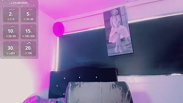 Kendall hornyy online show from March 27, 2026, 9:27 pm