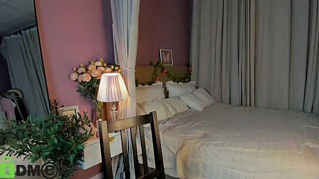 Snapshot of Dearly_Emily chatting on December 15, 2025, 5:19 pm Dearly Emily online show from December 15, 2025, 5:19 pm