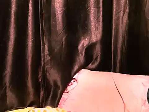 Fuckable Nasty MILF online show from May 7, 2026, 3:55 am
