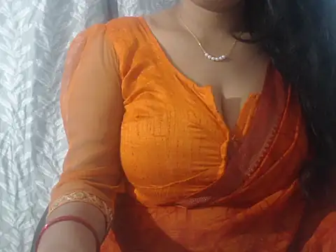 Snapshot of cute-priy chatting on December 4, 2025, 5:17 am cute-priy online show from December 4, 2025, 5:17 am