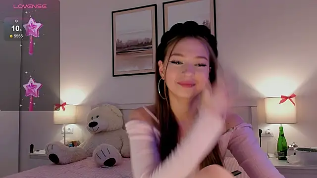 Snapshot of diana_nier chatting on November 23, 2025, 7:13 pm diana nier online show from November 23, 2025, 7:13 pm