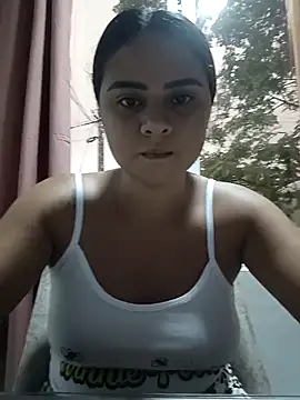 sexy-latin10 online show from April 15, 2026, 11:59 am